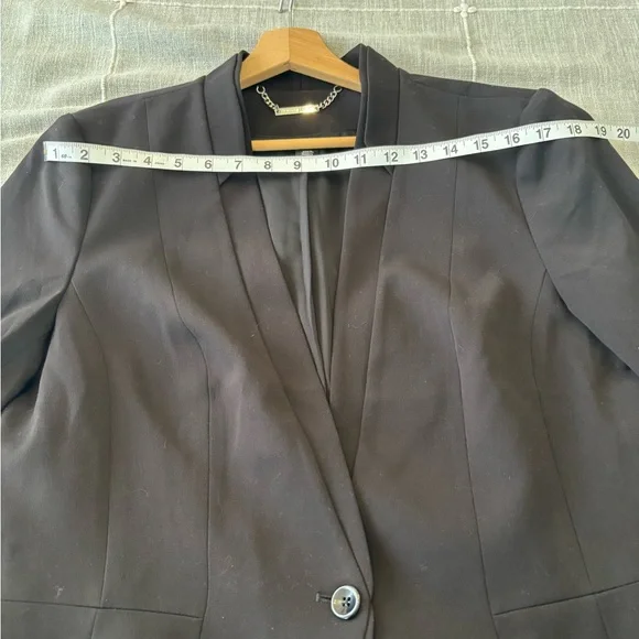 White House Black Market women’s blazer - great condition - Picture 5 of 11